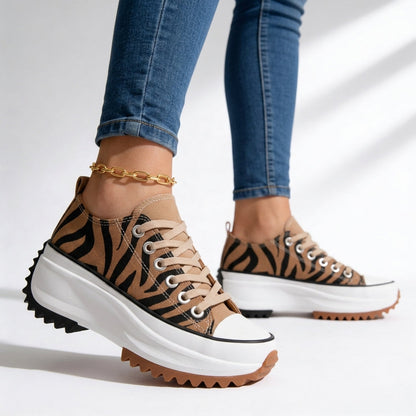 Savannah Lift Sneakers