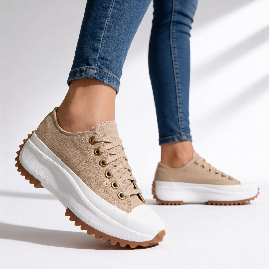 Savannah Lift Sneakers