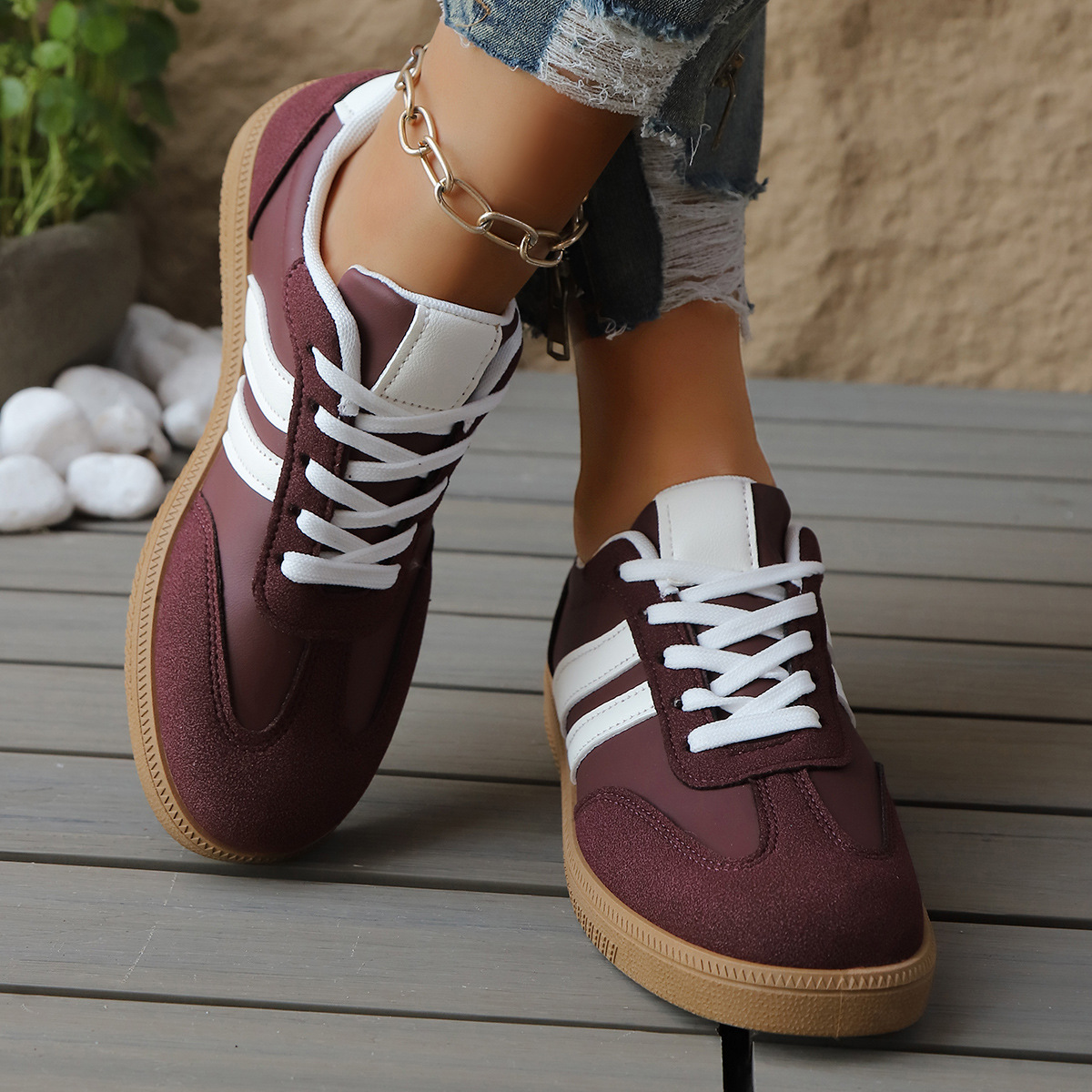 Livia Retro Leather Sneakers