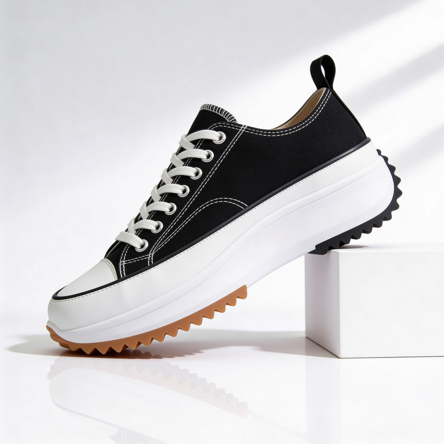 Savannah Lift Sneakers
